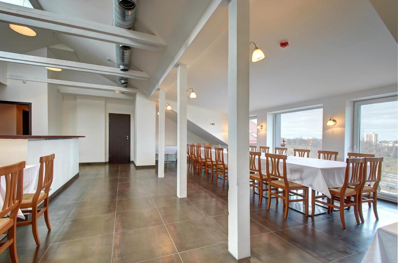 Aerohotel Vilnius Ngoại thất bức ảnh